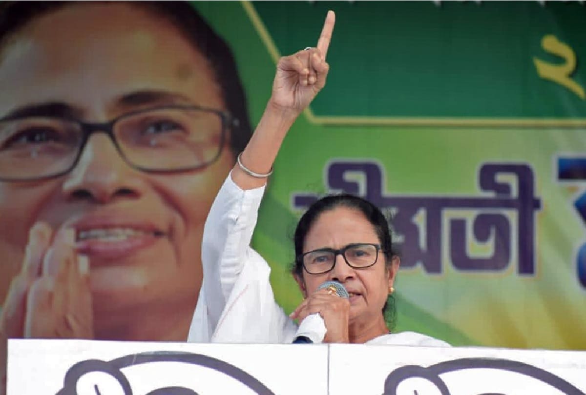 tough fight between cm Mamata Banerjee and BJP leader Shubhendu Adhikari in nandigram, west bangal