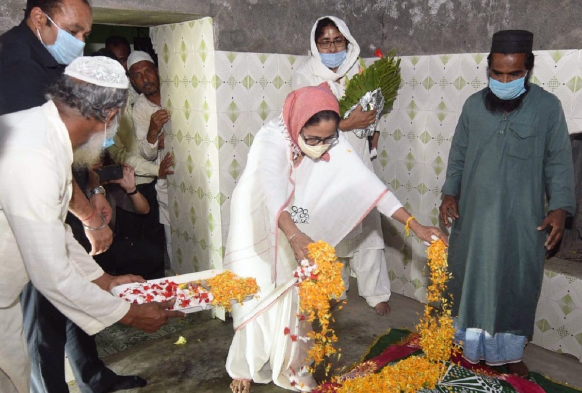 west bengal assembly election 2021 cut Muslims cut tickets Shiva temple darshan and Chandi path mamata banerjee on the path of Hindutva bjp tmc congress left asaduddin owaisi abbas siddiqui