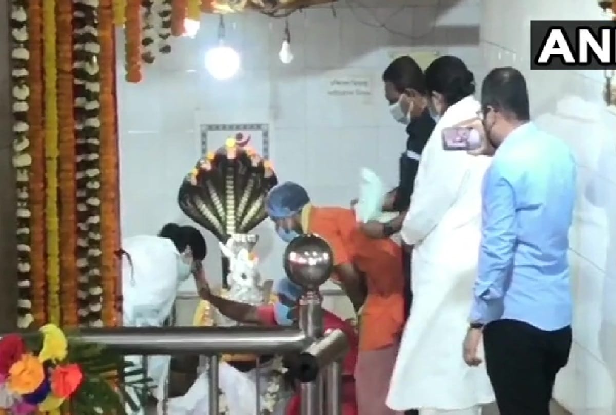 west bengal assembly election 2021 cut Muslims cut tickets Shiva temple darshan and Chandi path mamata banerjee on the path of Hindutva bjp tmc congress left asaduddin owaisi abbas siddiqui