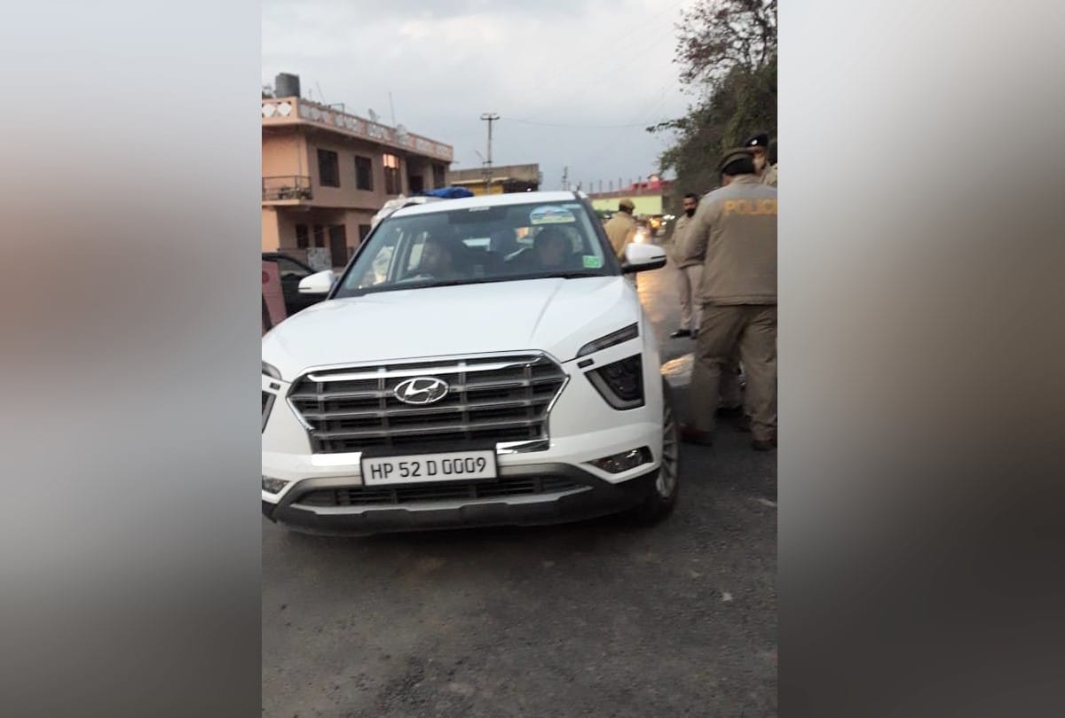 Himachal News: BJP MLA Bikram Singh Jaryal car challan by police for not wearing seat belt in Darlaghat Solan