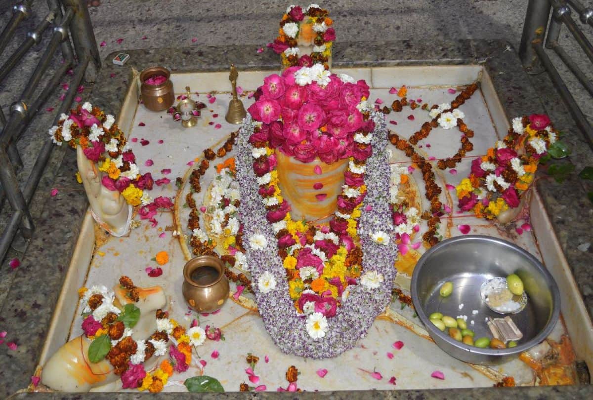 Mahashivratri 2021: Shiv Mandir At Fourth Corner In Agra City