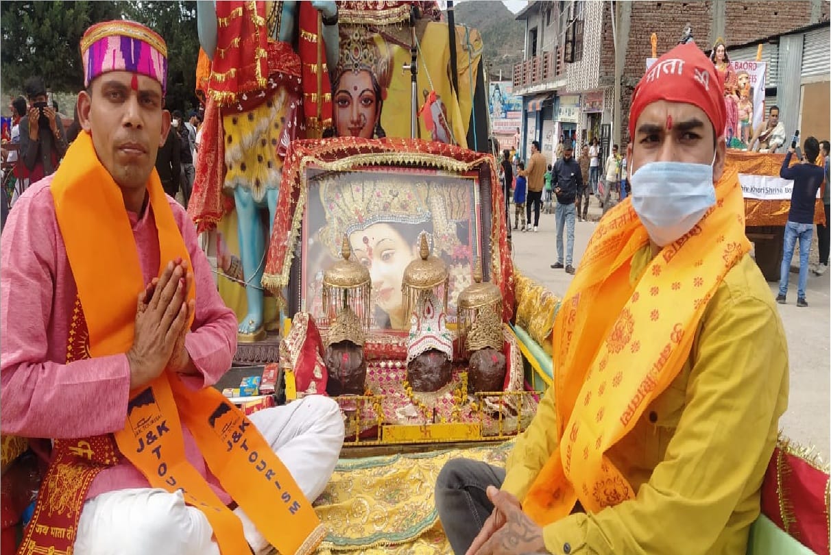 shiv khori cave special for devotees of shiv on Mahashivratri