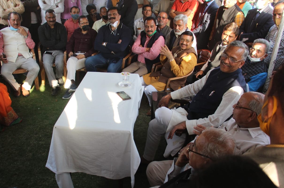Uttarakhand Politics News: Trivendra Singh Rawat was shocked again