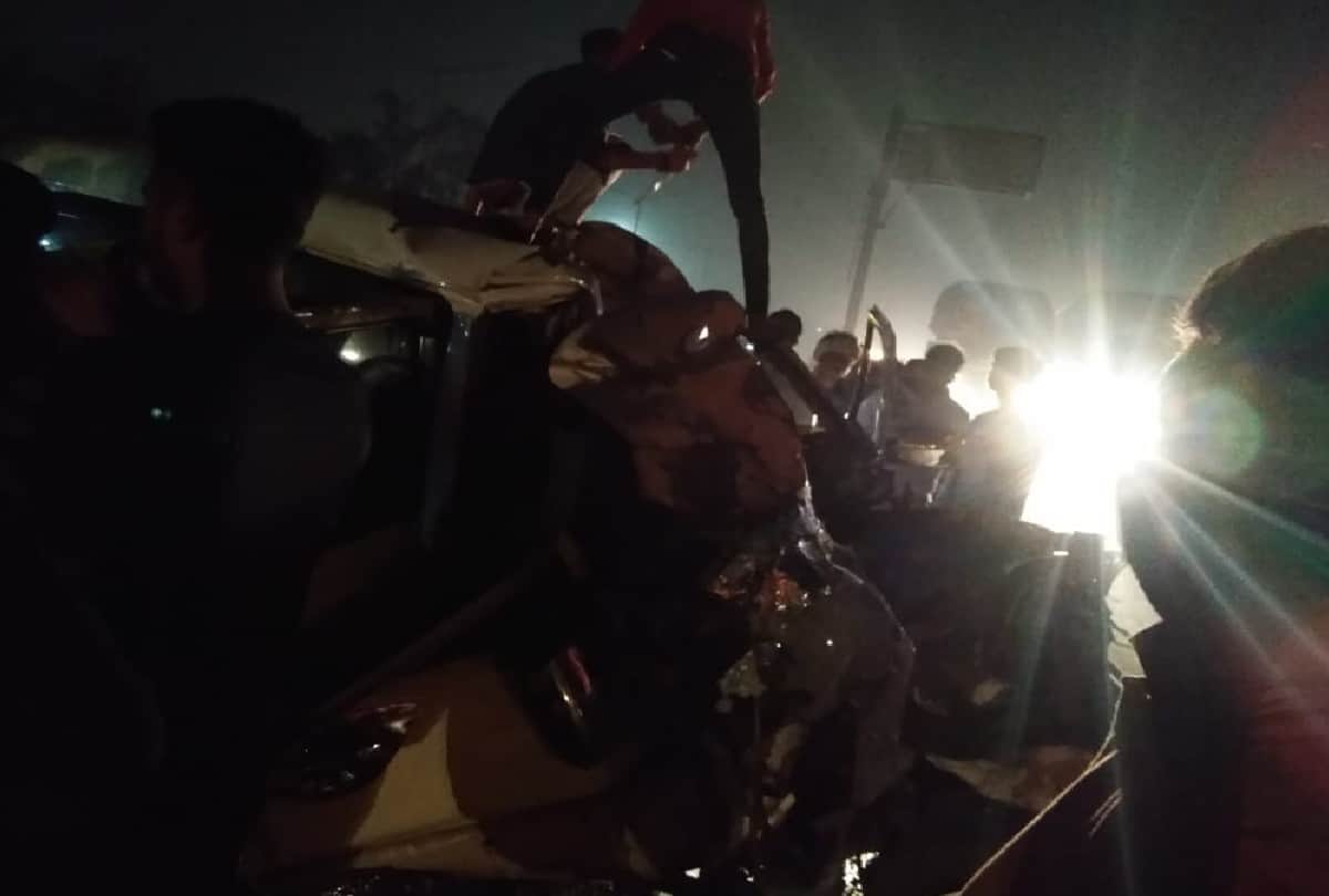 agra accident news: nine people died in road accident after car collides with container
