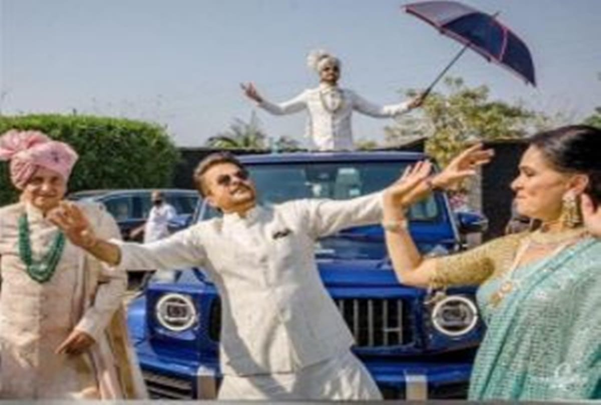 Shraddha kapoor anil kapoor and padmini kolhapure photos viral from priyank Sharma shaza morani marriage