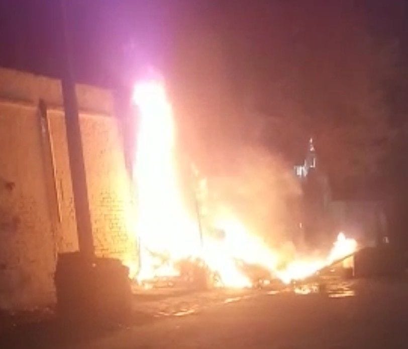 Hathras: Tire puncture shop fire, loss of thousands