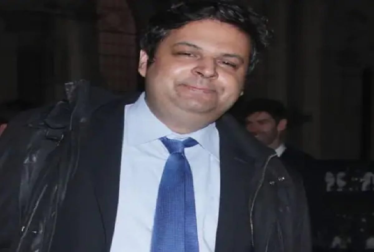 Unemployed Oxford educated son filed case against parents demanded lifelong financial support