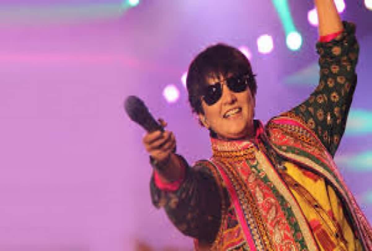 remembering Falguni Pathak bollywood career and famous songs on her birthday