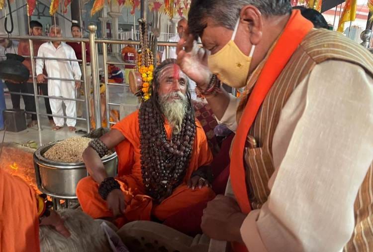BJP Leader Kailash Vijayvargiya reached at Shri Baba Kalidas Dham of Sampla