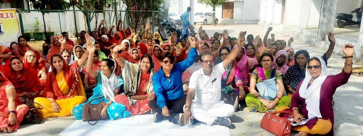 anganwadi workers protest, wage demand