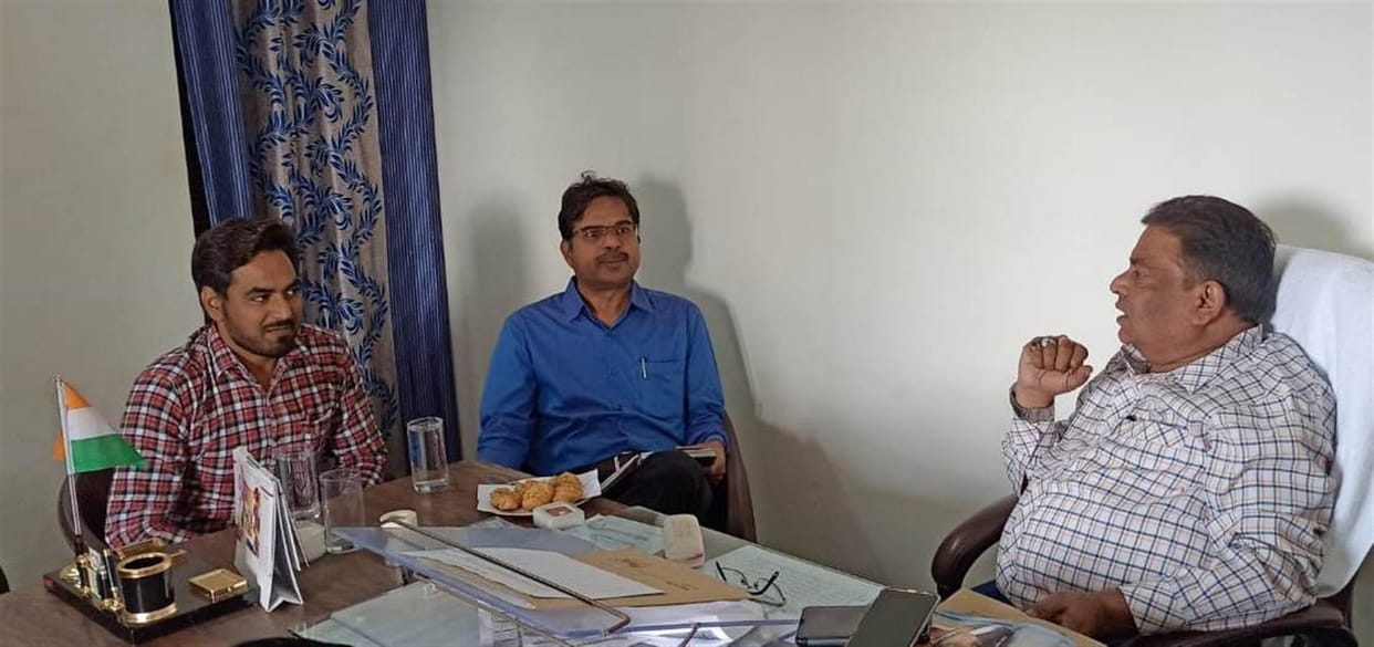 67.25 lakh due on 146 schools