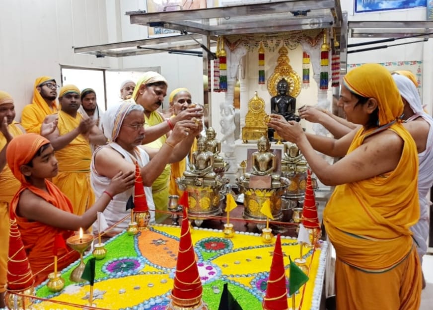 Mokshakalyanak festival celebrated by Lord Munisuvratnath