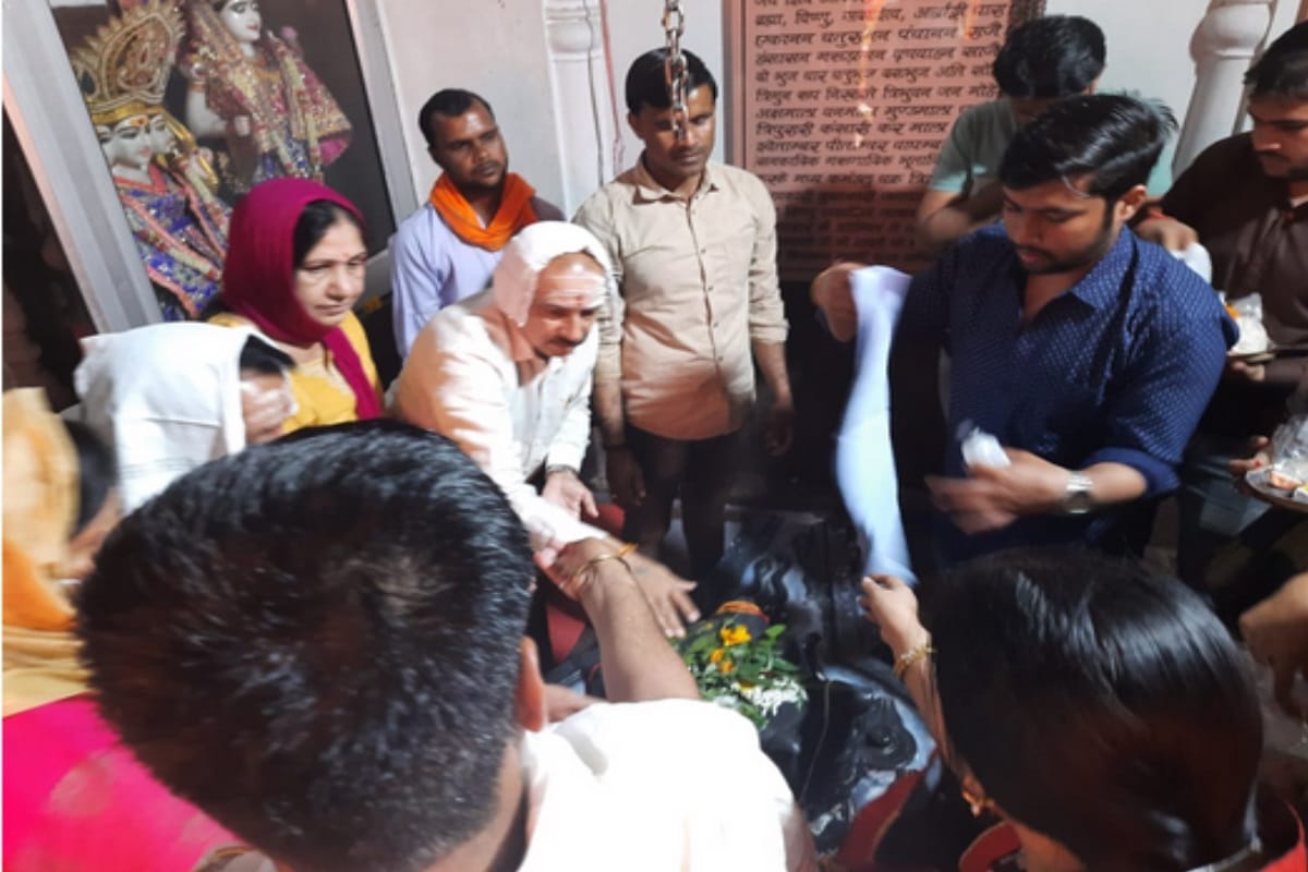 Mahashivratri today: A crowd of Shiva devotees gathered in the shiv Temple