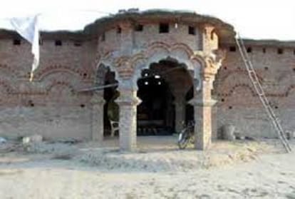 Eight people, including Saint Gyaneshwar, were roasted in Prayagraj with bullets