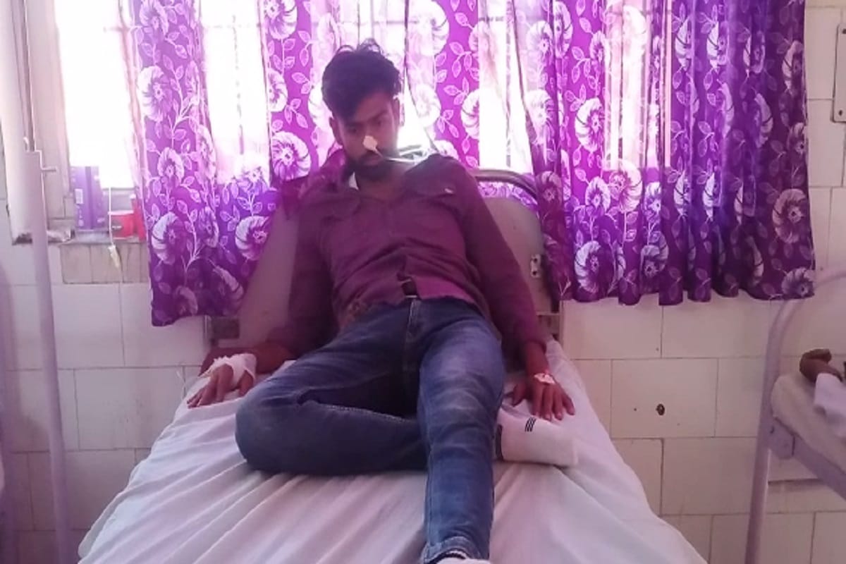Saharanpur News: A young man reached the co office by eating poisonous substances after police not action