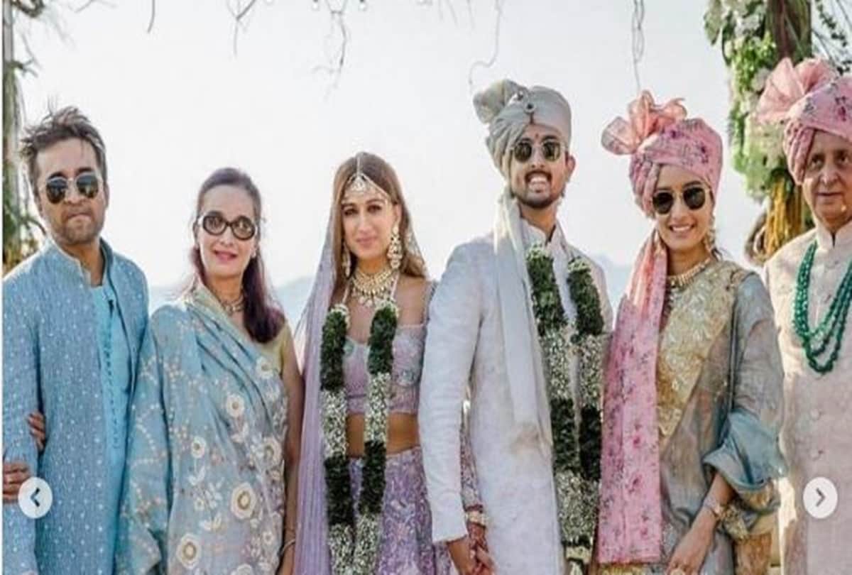 Shraddha kapoor anil kapoor and padmini kolhapure photos viral from priyank Sharma shaza morani marriage