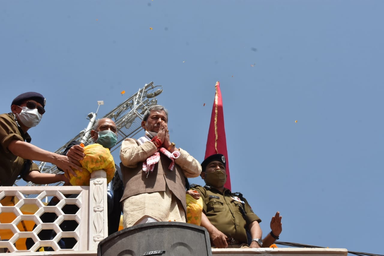 covid testing scam in haridwar kumbh 2021 : smell of scam in covid medicine kit also