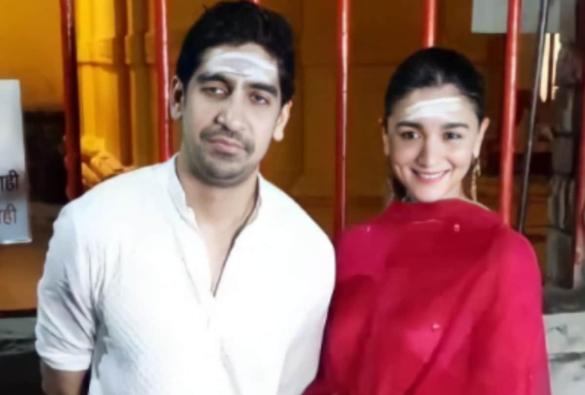 Alia bhatt and ayan mukerji arrives at mukteshwar temple on occasion of shivratri