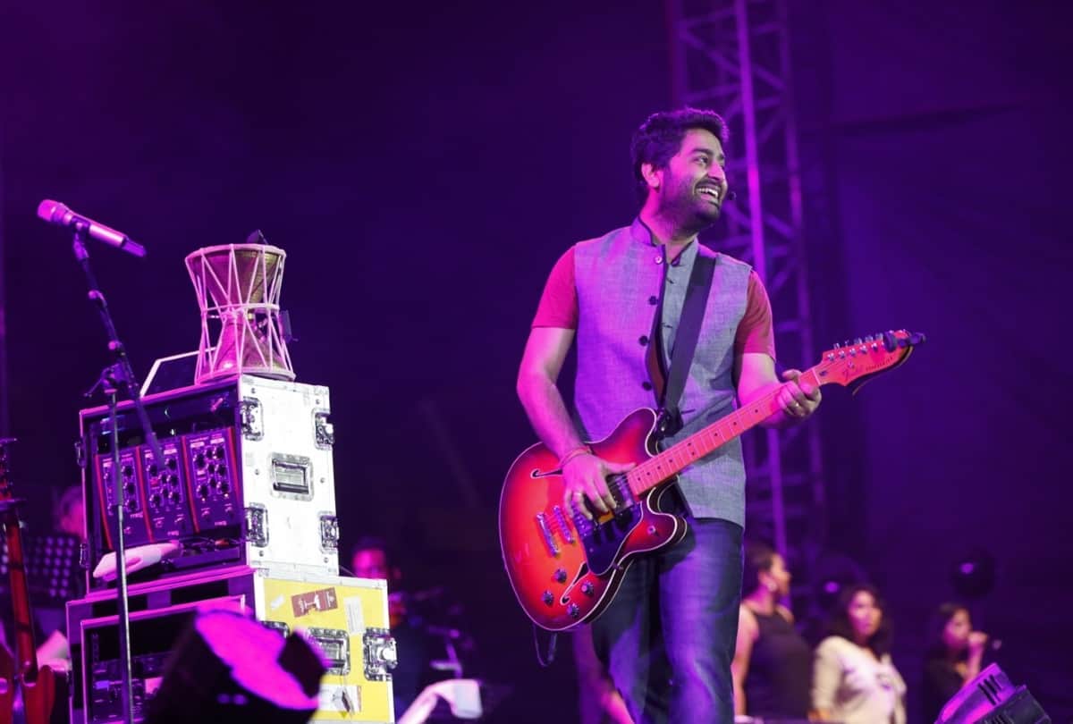 Arijit Singh turns music composer in Pagglait Umesh Bist Sanya Malhotra Ashutosh Rana Raghubir Yadav