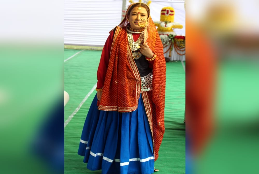 Uttarakhand Cabinet Expansion : Rekha Arya wear Traditional Clothes during Oath Ceremony photos