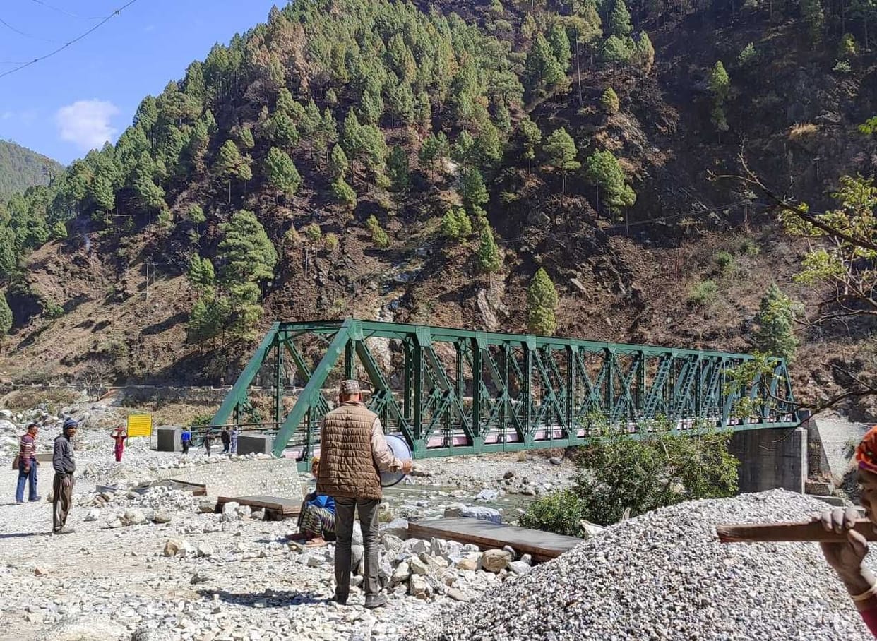 will be able to move on the bridge built in Bagad