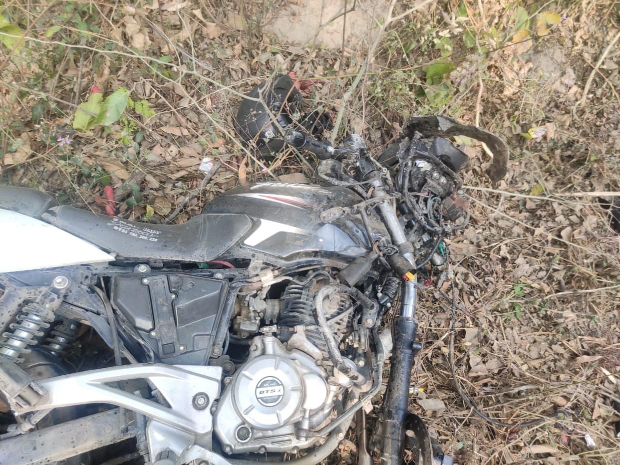 Almora resident youth dies in road accident