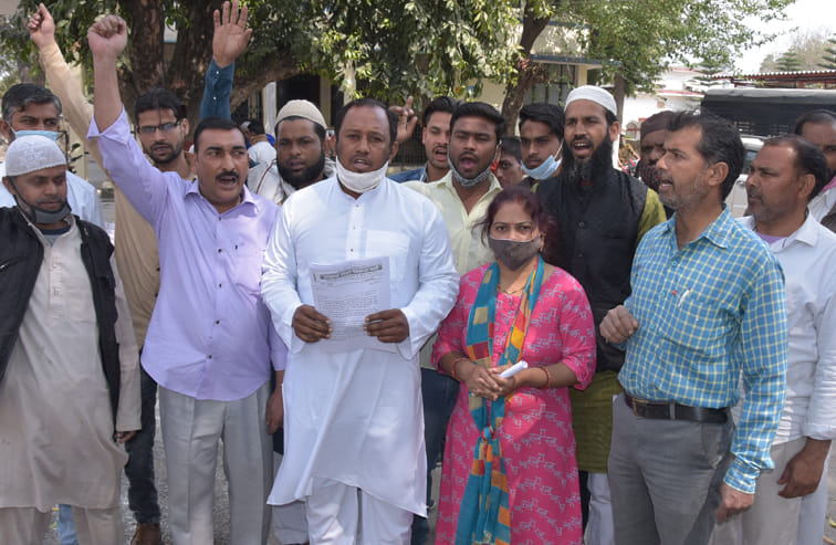 Demand for reduction in electricity rates, memorandum submitted to DM
