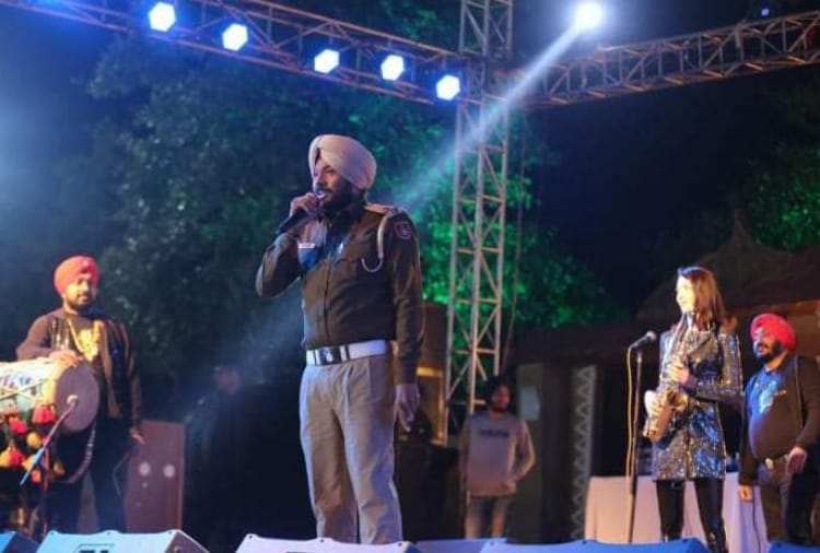 Chandigarh police headquarter issued guidelines for policemen involved in other activities 