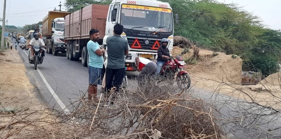 High speed truck crushes boy, commotion