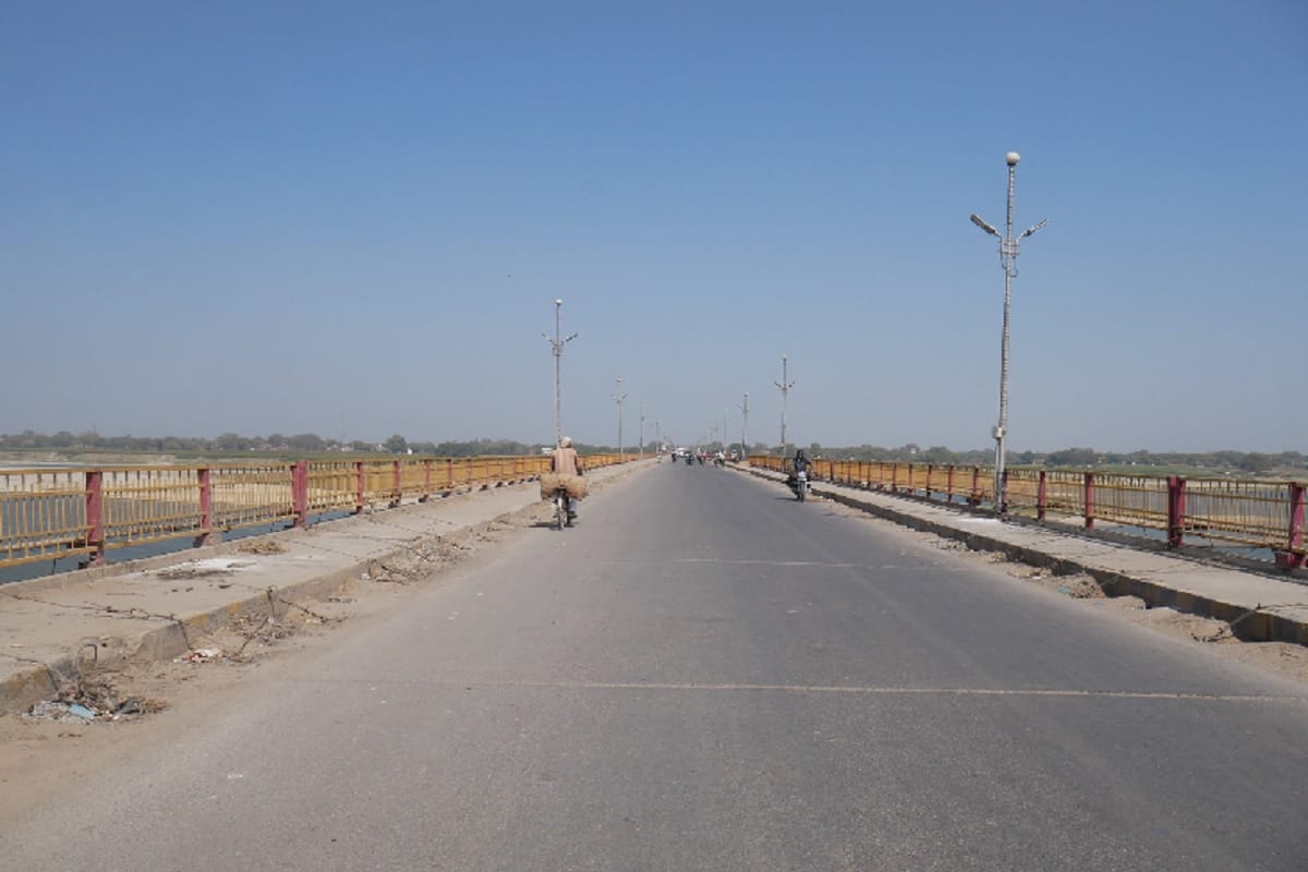 Traffic on Shastri Bridge Mirzapur will remain closed for four days during Load testing
