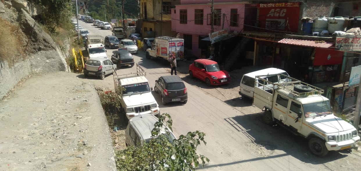 Random vehicles will be removed from the roadside
