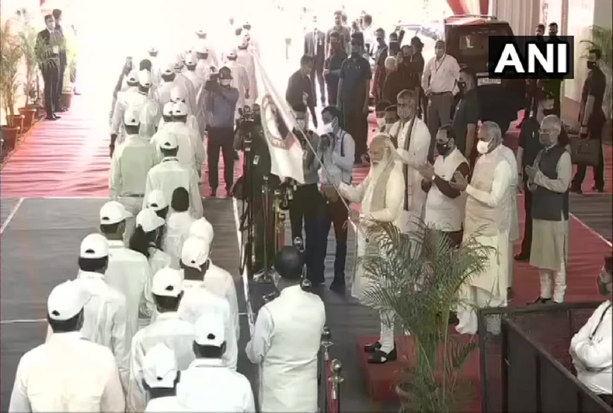 Live updates events azadi ka amrut mahotsav pm narendra modi in gujarat sabarmati ashram dandi march