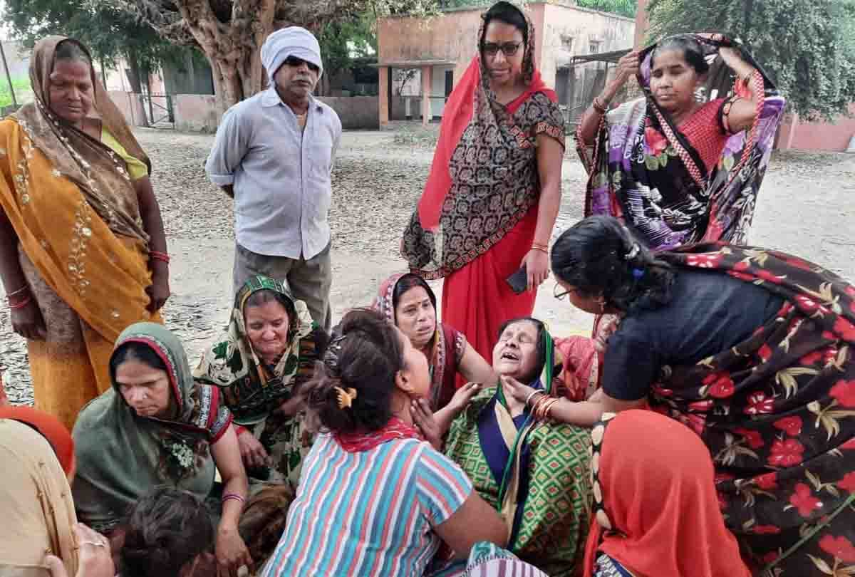 Farrukhabad: DCM enters a tea shop at a high speed due to driver's nap, shopkeeper dies