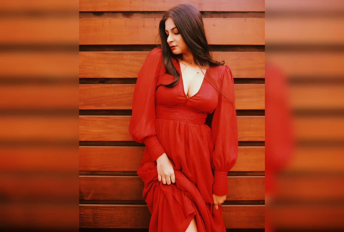 Rhea Kapoor in pool on honeymoon in Maldives leaves fans confused as she talks about ‘kids