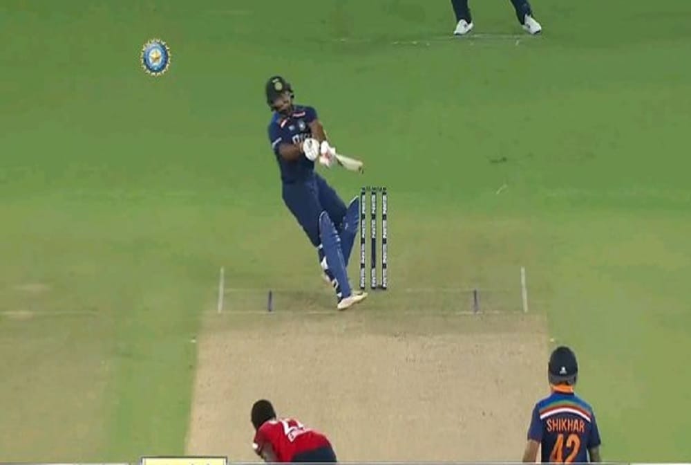 VIDEO: rishabh pant six on jofra archer stuns yuvraj singh 