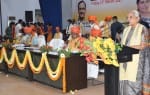 अयोध्या-अवध विवि में दीक्षांत समारोह को संबोधित करतीं राज्यपाल आनंदीबेन पटेल