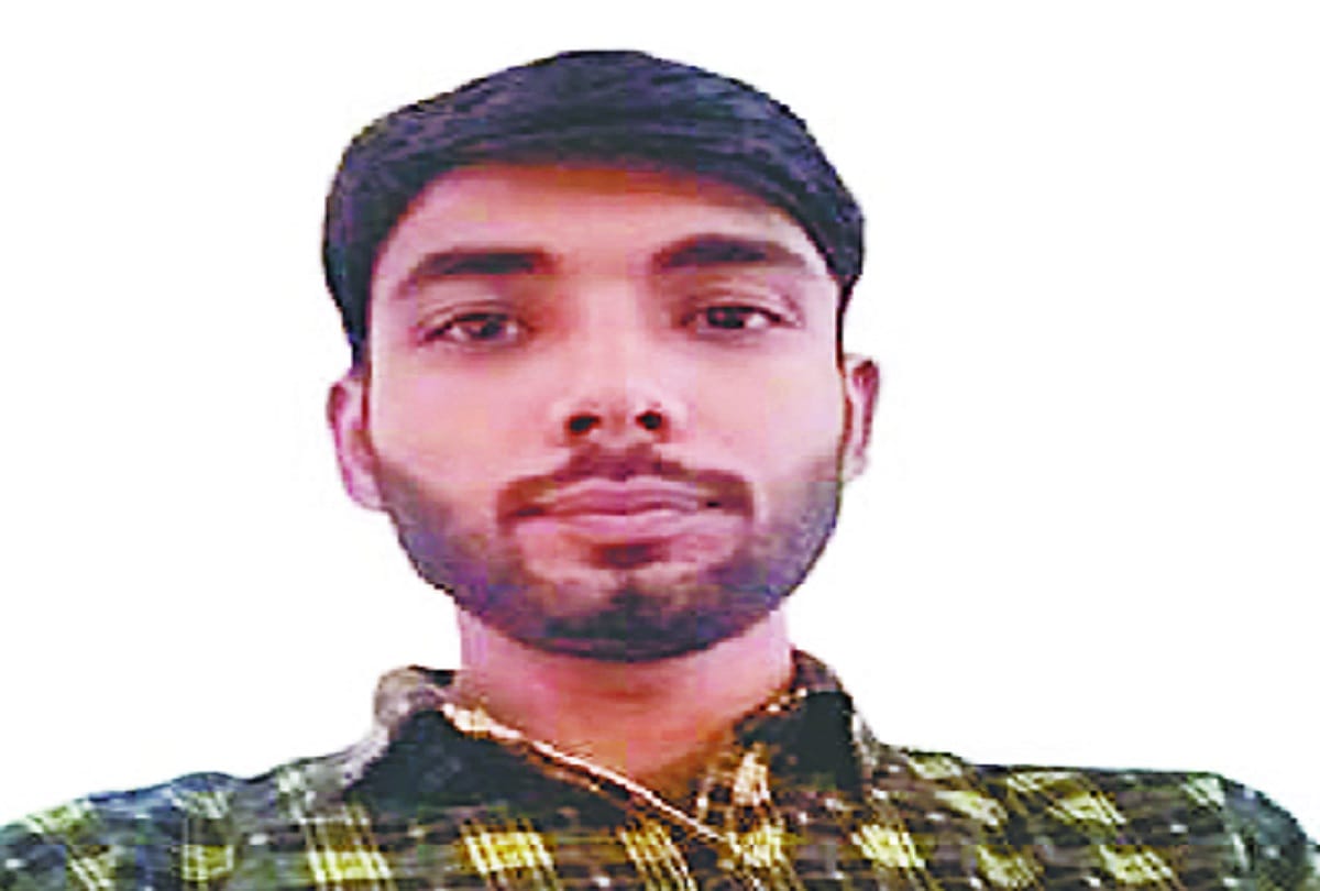 Ankur Tripathi gets Atul Maheshwari Journalism Memorial Gold Medal