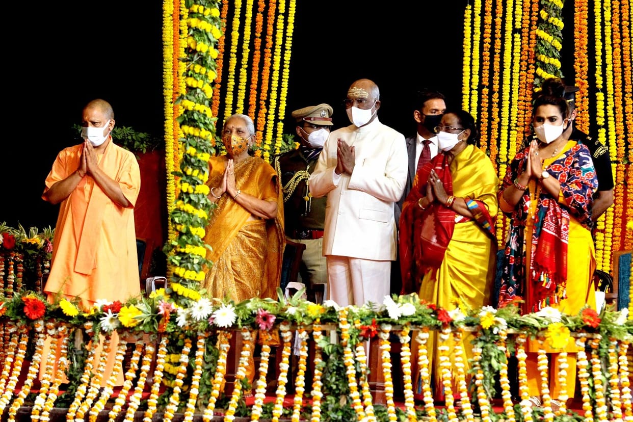 President Ramnath Kovind arrives to see Ganga Aarti for the first time