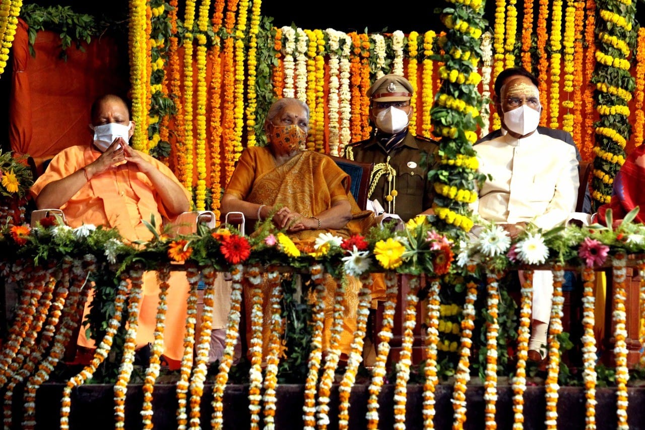 President Ramnath Kovind arrives to see Ganga Aarti for the first time