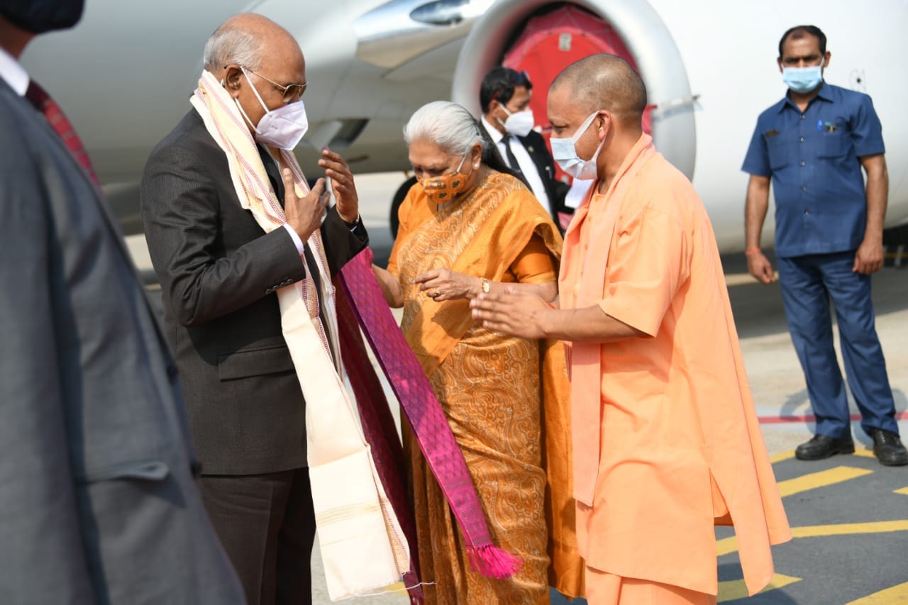 President's visit to Varanasi: Laxity seen at Babatpur Airport during arrival