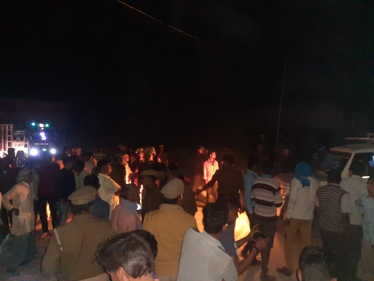 Cleaning worker dies in a truck collision in Azamgarh