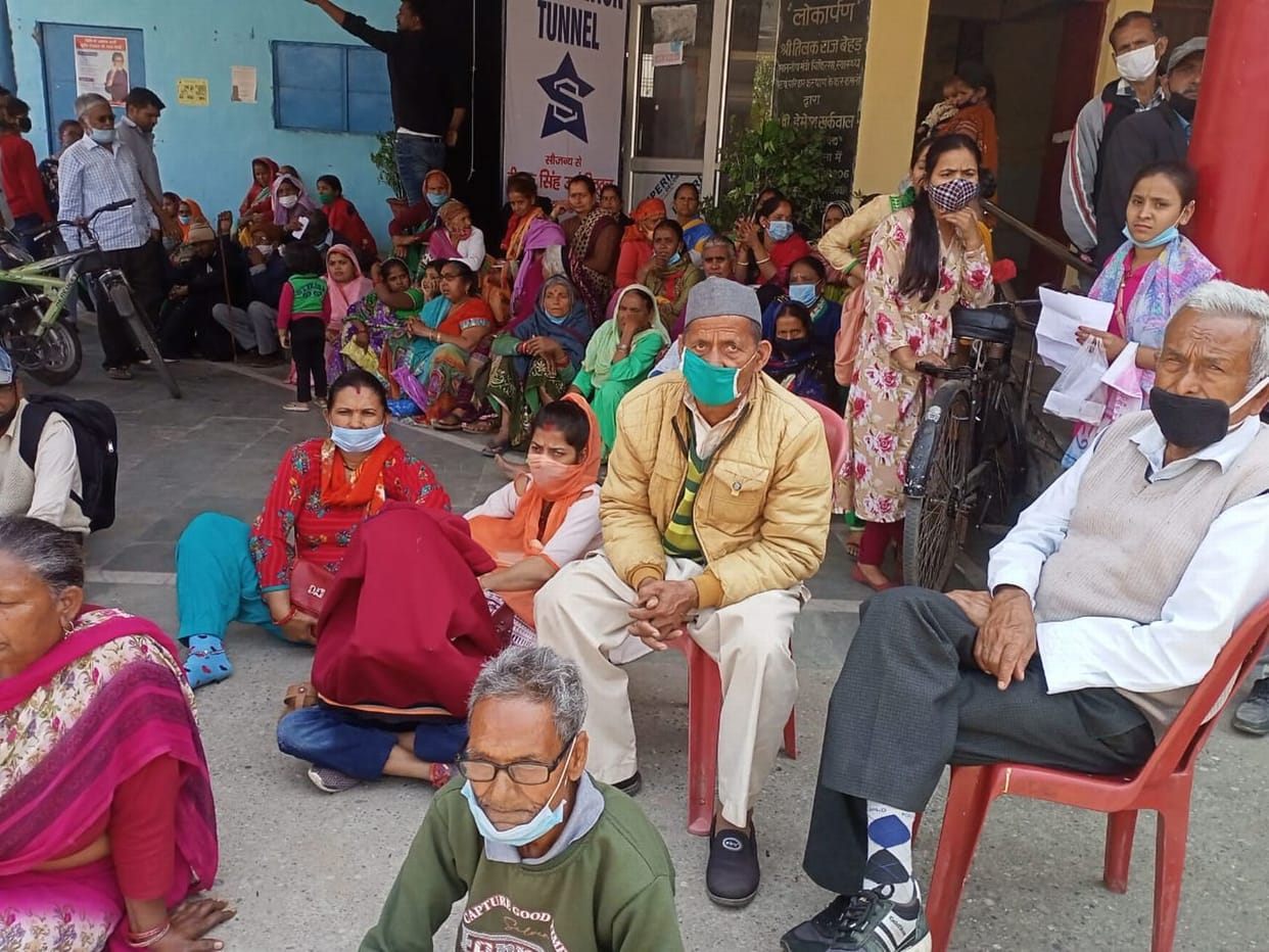 Cataract operations of 60 patients occurred on the first day