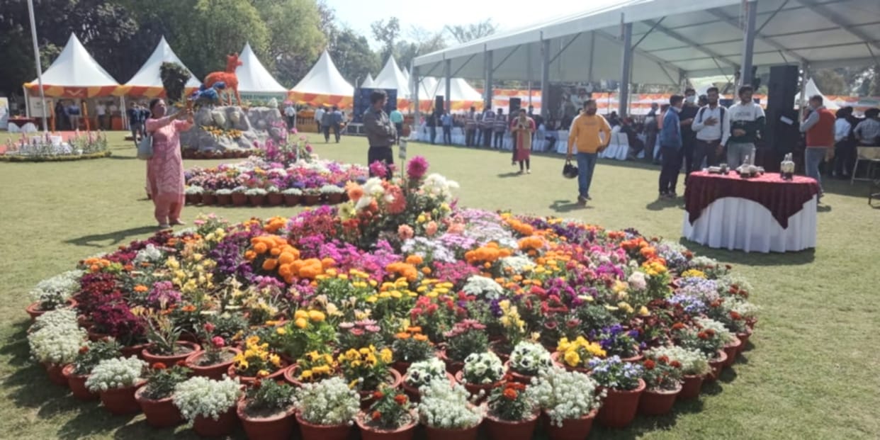 Uttarakhand Raj Bhavan Vasantotsav 2023 ban on bags and polythene for security in Flower Exhibition
