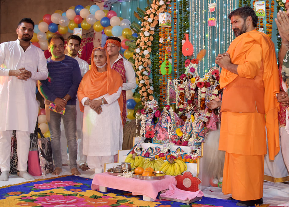 Jai Kanhaiya Lal ki ... Dance on the Bhajan