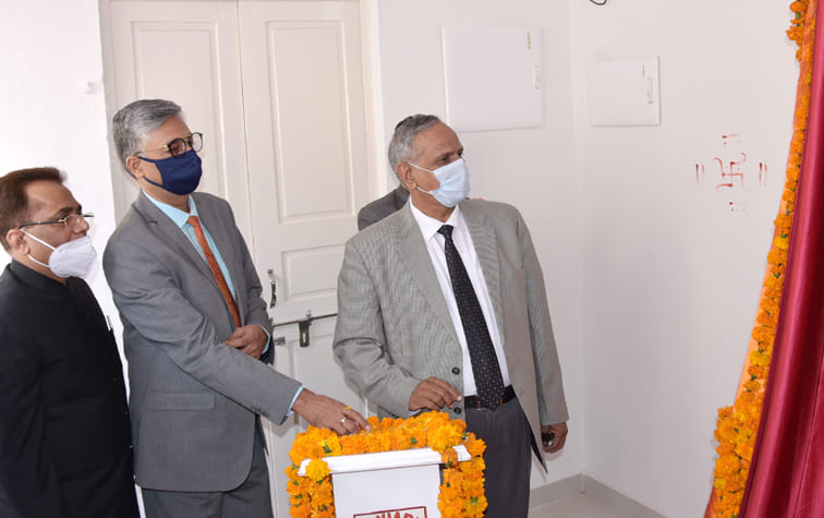 Court premises are big but need to be organized: Mathur