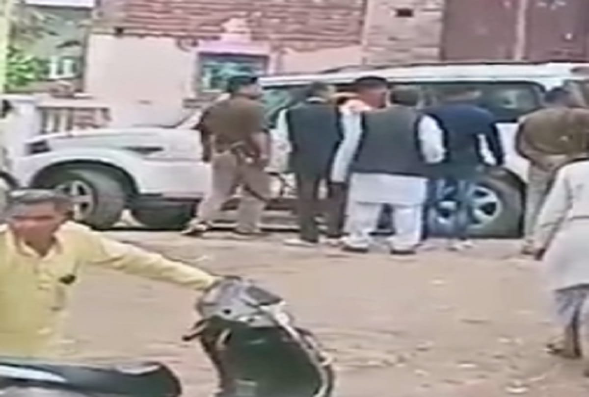 vilagers protest against bjp mla said no one problem solved