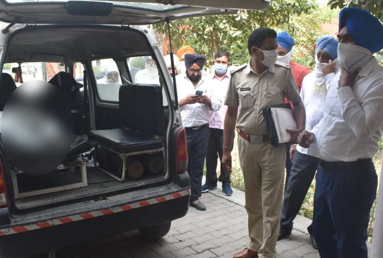 Punjab national bank loan manager died in mysterious circumstances at Panipat of Haryana