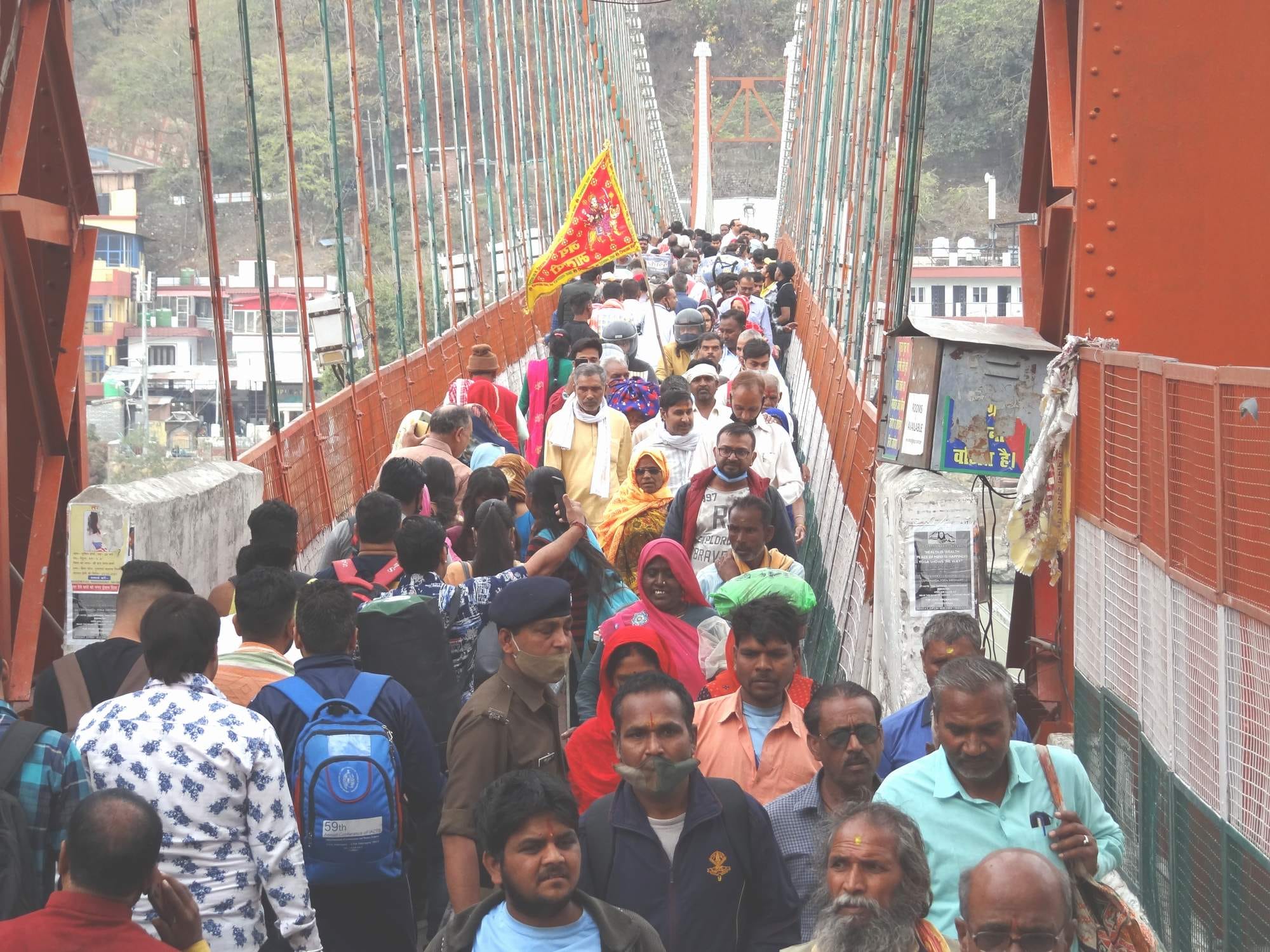 uttarakhand news: tourist rush in rishikesh on weekend photos