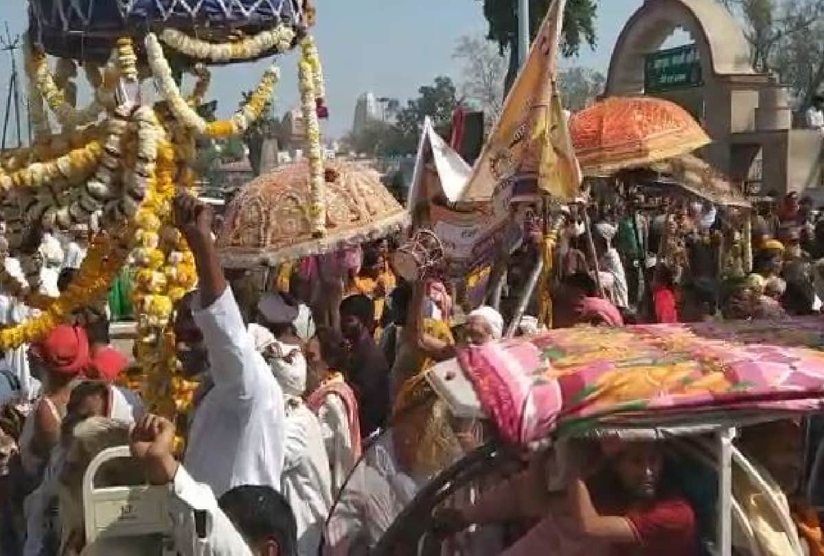 Vrindavan Kumbh Mela 2021: peshwai of saints held on last shahi snan in vrindavan