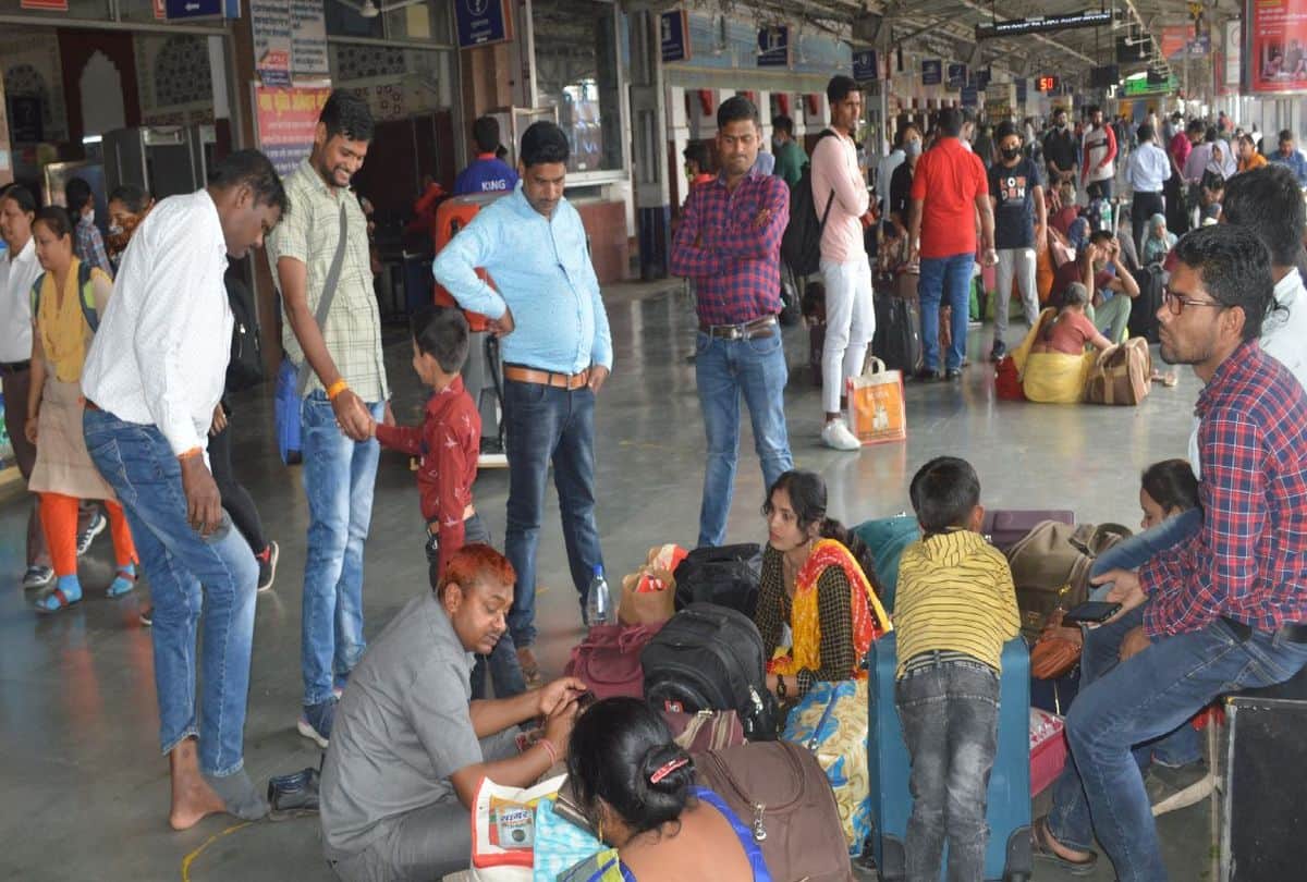 corona spreading among monkeypox in delhi figures started increasing in hospitals